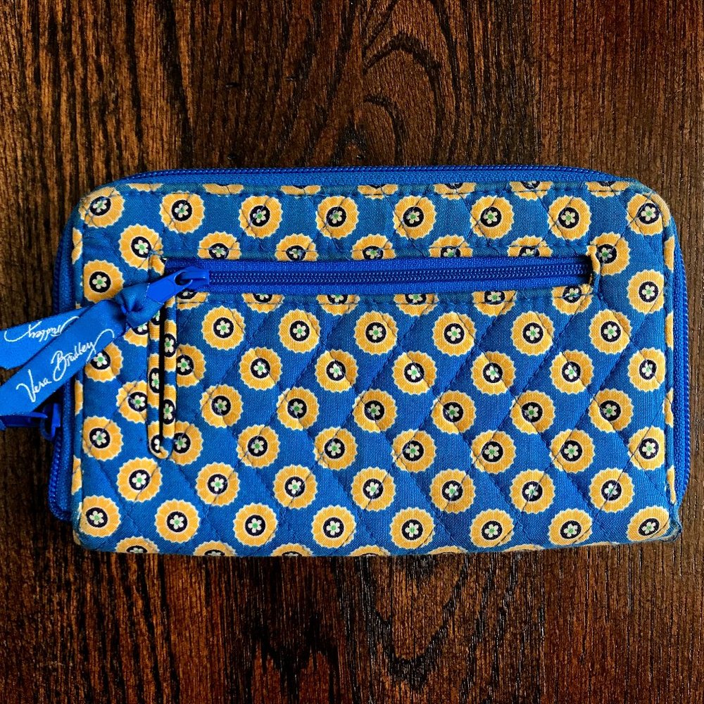 Vera Bradley RETIRED Riviera Blue Zip Wallet